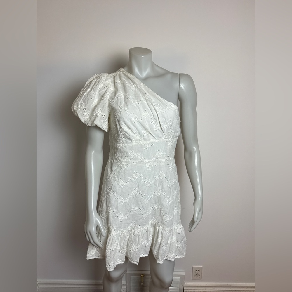 NWT - Urban Outfitters Claire Ruffle One-shoulder Mini Dress in White Eyelet. - Picture 6 of 8